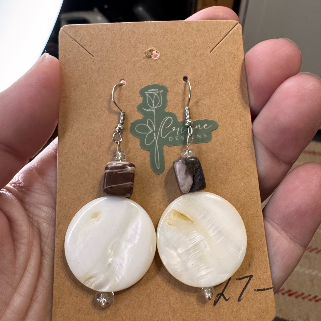 White And Brown Mother Of Pearl Earrings With Dark Accents 27$
